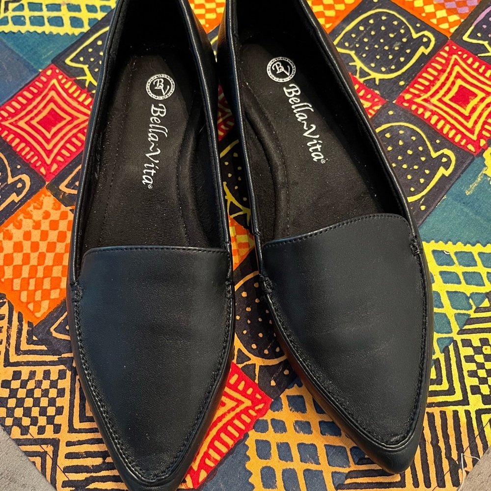 Bella Vita Women's Black Leather Loafers